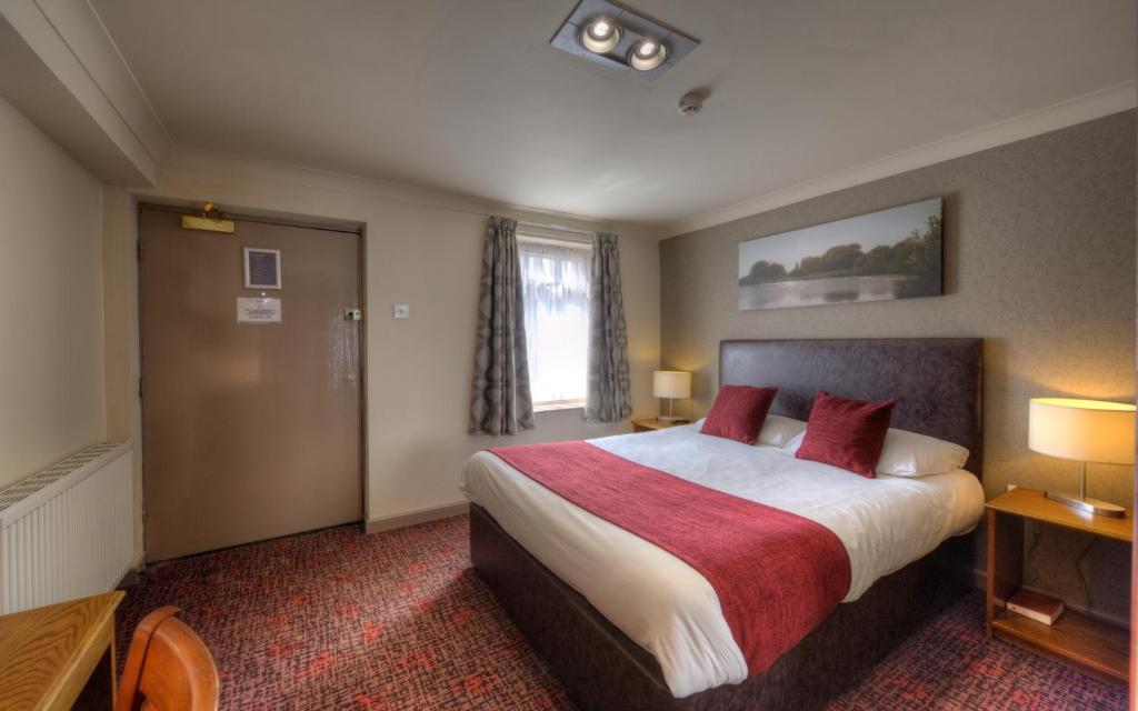The Elms Hotel Ретфорд Экстерьер фото